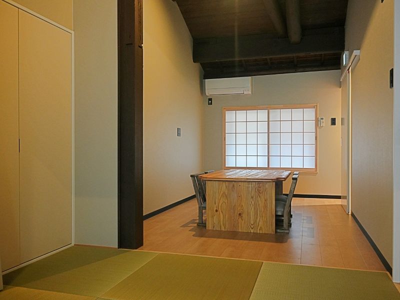 2nd floor living room